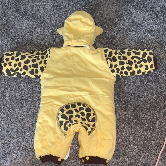 Baby (3-6 mos) Romper - Picture 2 of 2